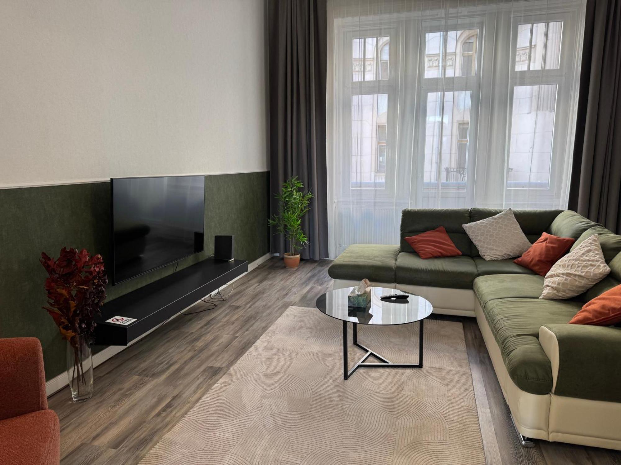 Downtown Funk Apartment